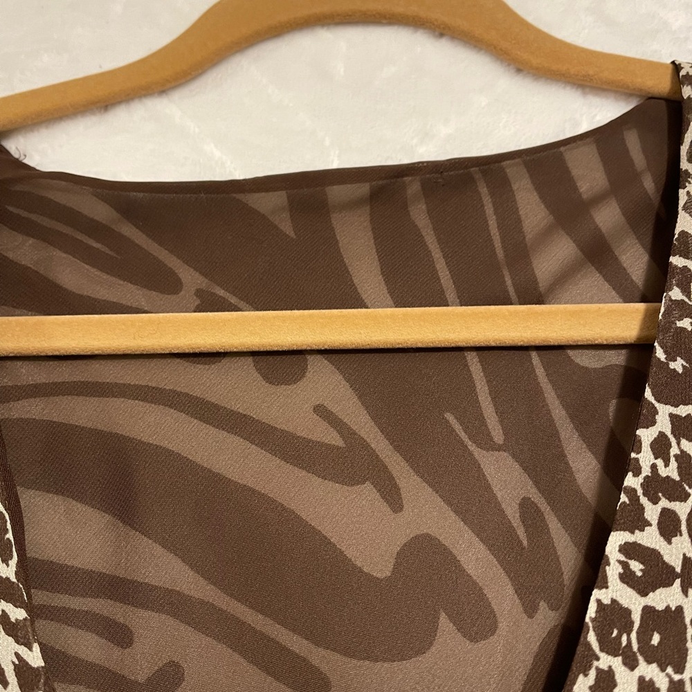 Beautiful Tiger Top - Picture 3 of 7